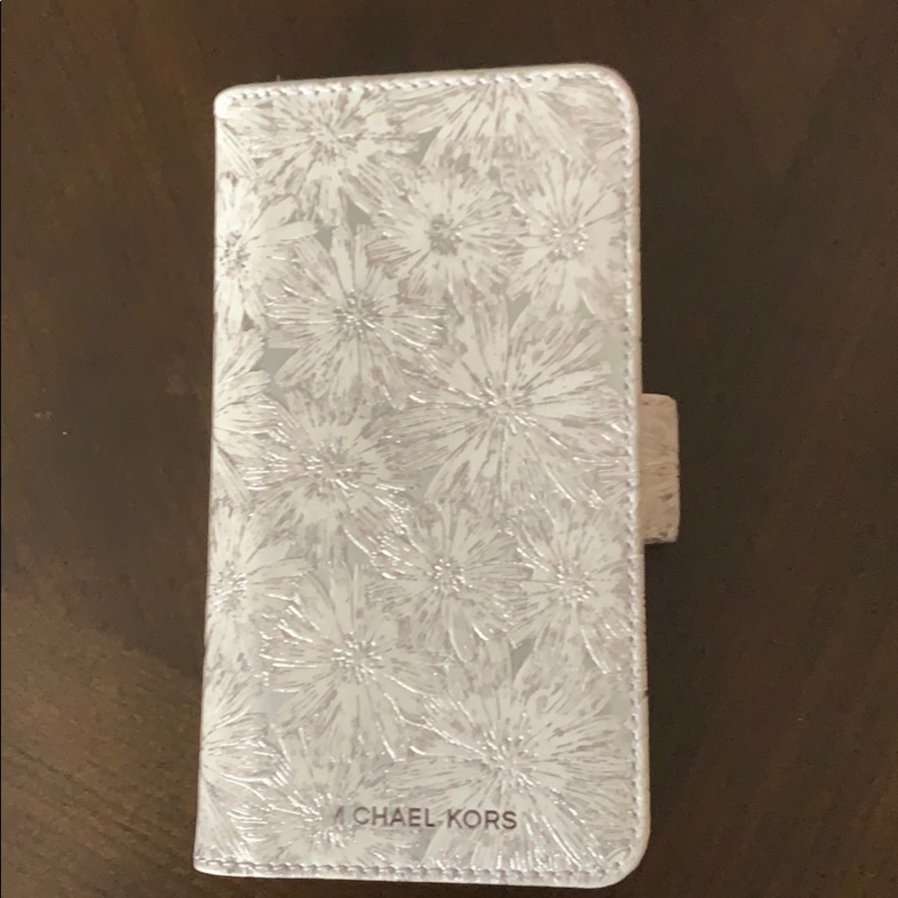 Michael Kors I Phone X, XS wallet phone case